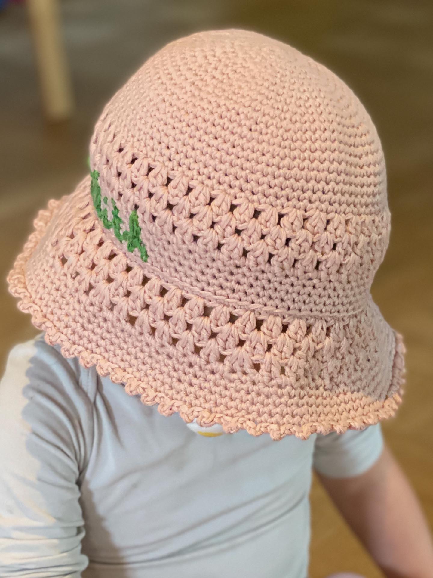 Crochet bully hat with lace trim