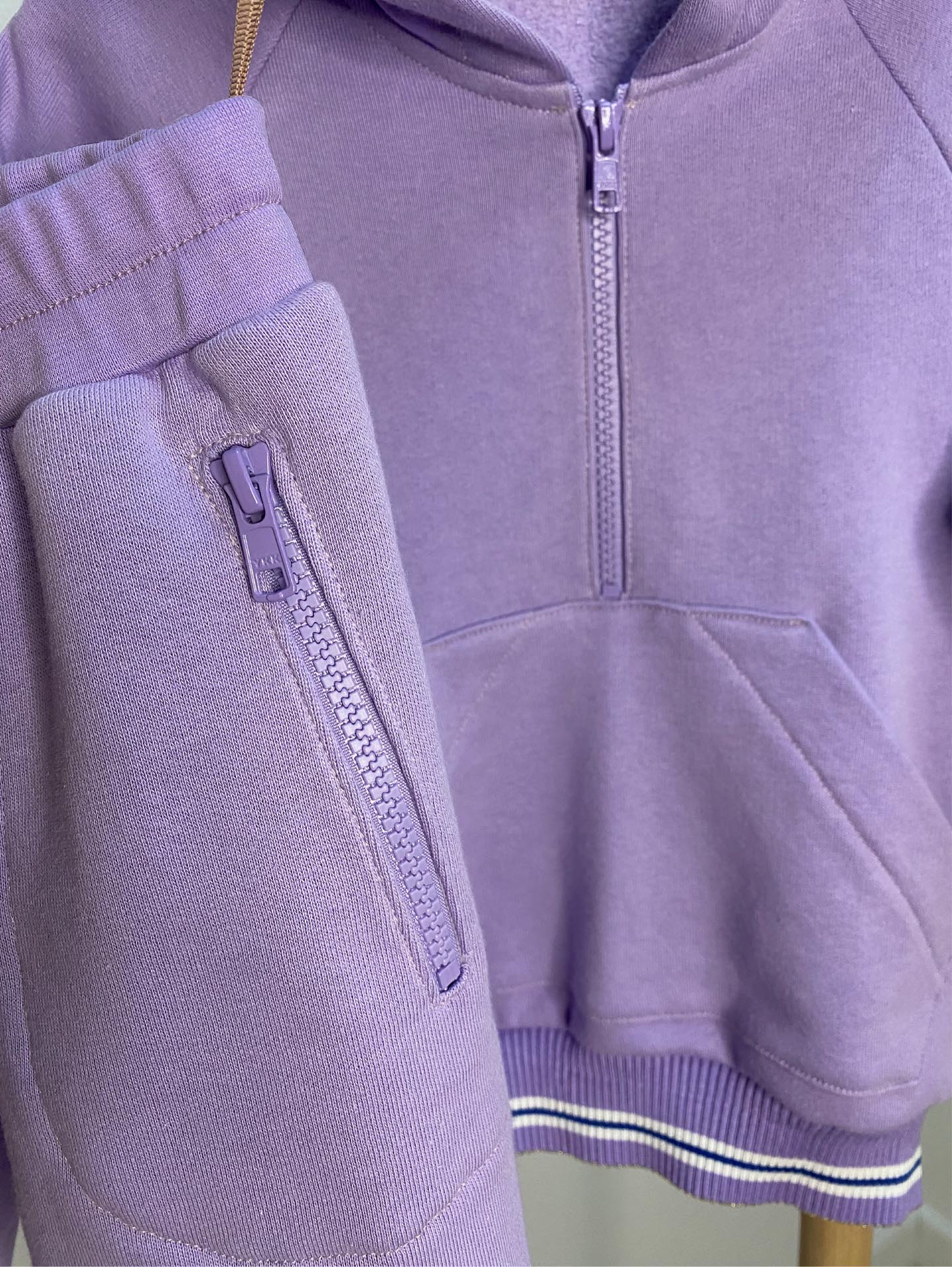 Jagger sweatshirt & trousers