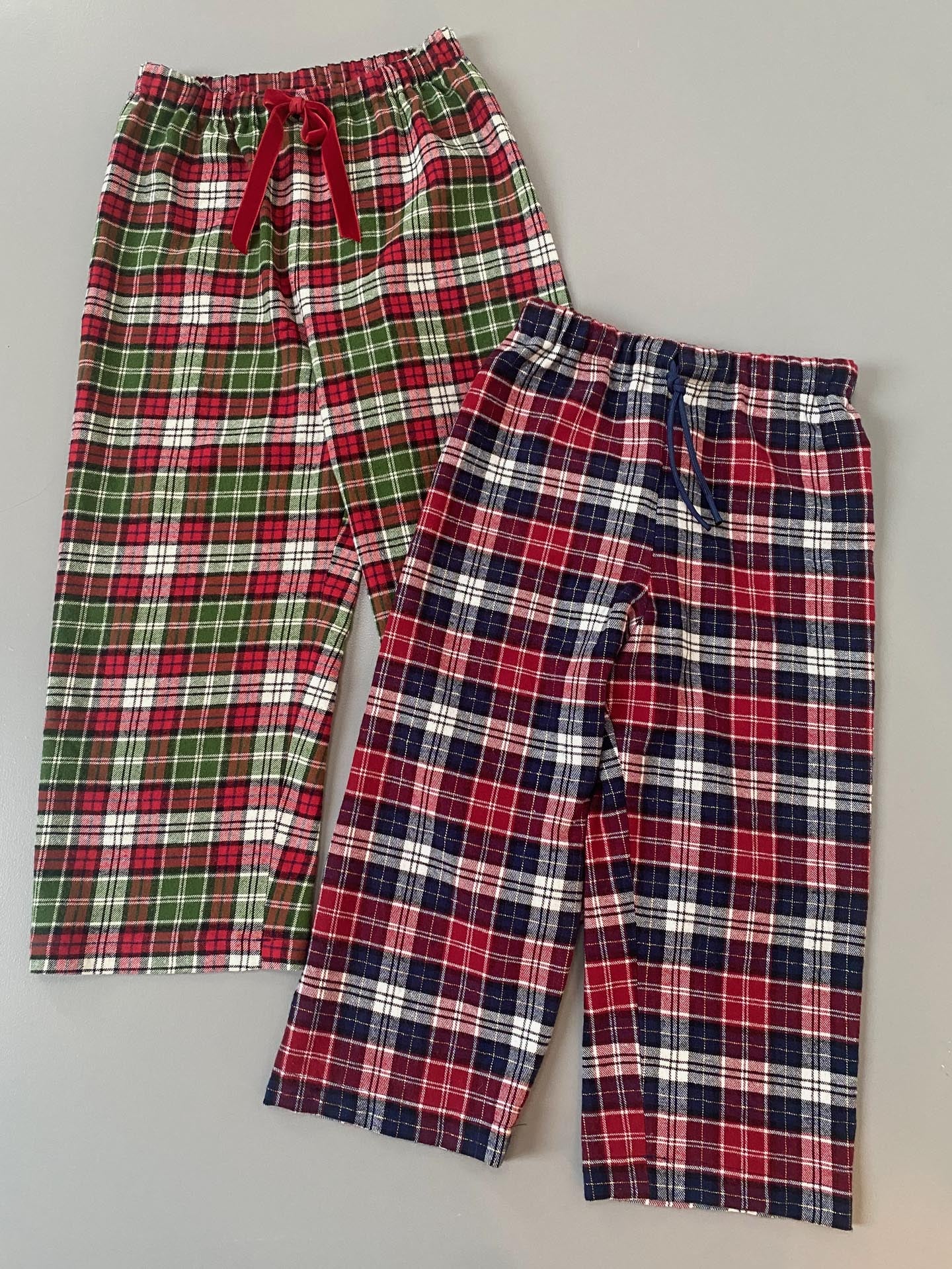 Adley buks, shorts og bluser